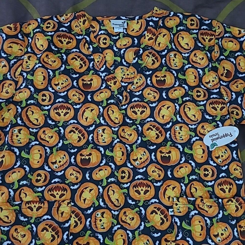Peppermint Scrubs Nursing Hospital Nurse Hygienist Halloween Jackolantern NEW